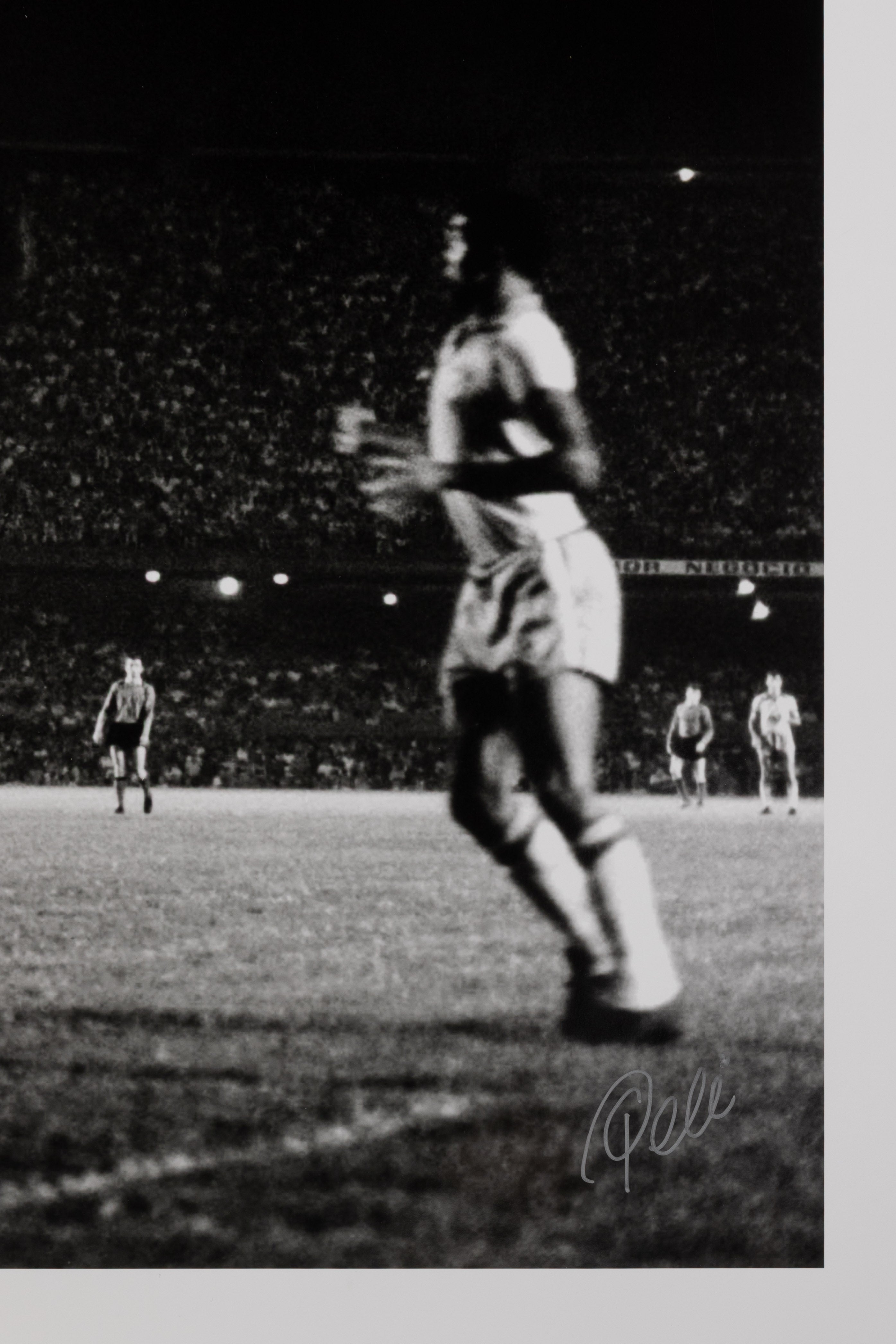 Pelé - The Bicycle Kick, Maracanã | Signed and Numbered Limited Edition Photograph