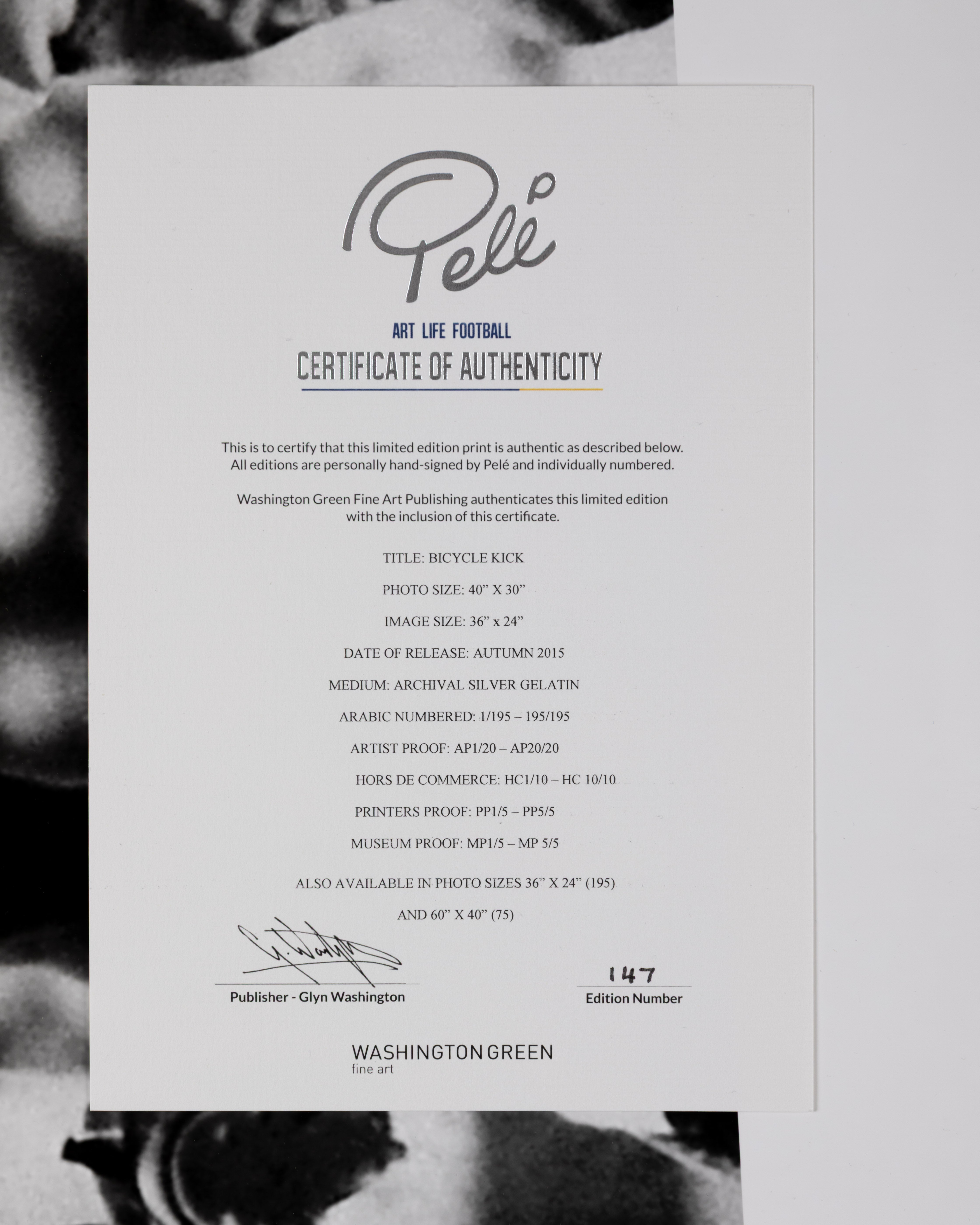 Pelé - The Bicycle Kick, Maracanã | Signed and Numbered Limited Edition Photograph